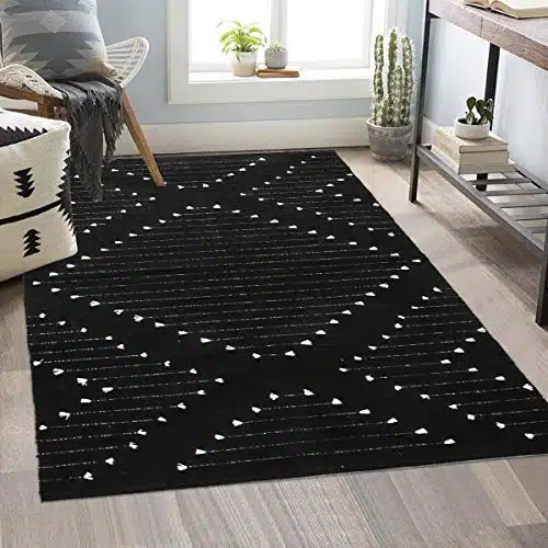 LIVEBOX Boho Washable Rug for Bedroom, Living Room 4′ x 6′ Black and White, Moroccan Cotton Carpet Indoor Outdoor Throw Area Rug for Entryway Dining Room Porch