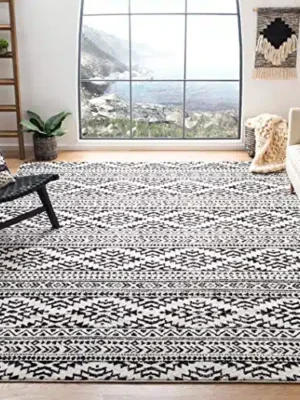 SAFAVIEH Tulum Collection Area Rug – 8′ x 10′, Ivory & Black, Moroccan Boho Tribal Design, Non-Shedding & Easy Care, Ideal for High Traffic Areas in Living Room, Bedroom (TUL272B)