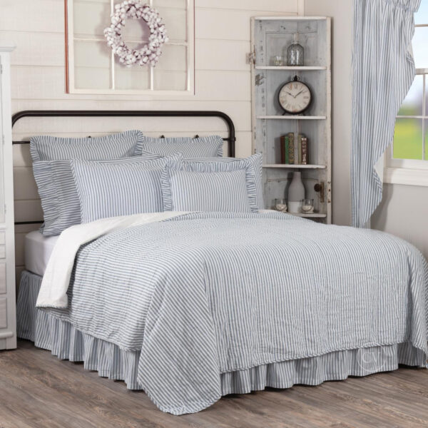 Sawyer Mill Blue Coverlet