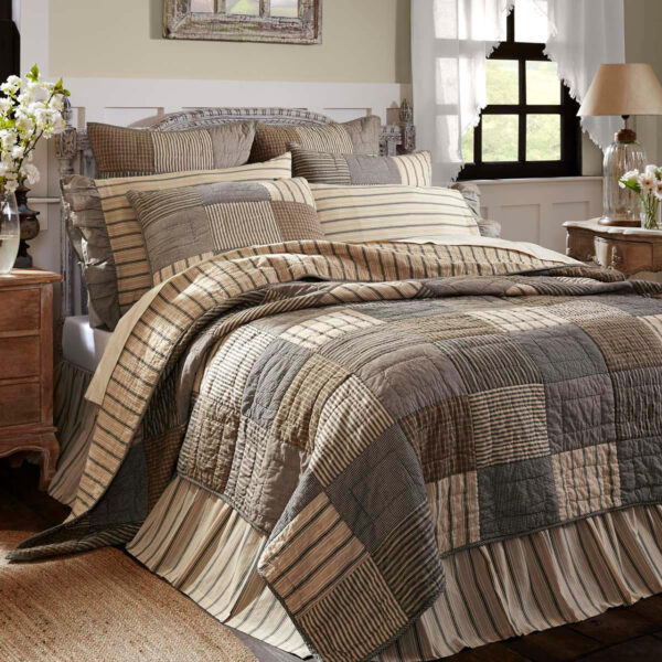 Sawyer Mill Charcoal Quilt